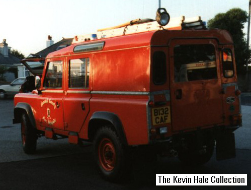 B132CAF - 1985 Landrover 110/CCFB L4T - Picture by Kevin Hale, taken at Saltash fire station, Cornwall on the 15th September 1996.