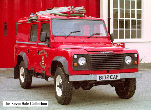 B132CAF - 1985 Landrover 110/CCFB L4T - Picture by Kevin Hale, taken at Saltash fire station, Cornwall in 1987.