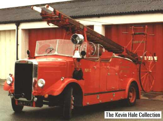 JM 4779 - 1938 Leyland Cub FK6 PE - Picture taken by Kevin Hale at Saltash fire station, Cornwall, on the 27th August 1988.