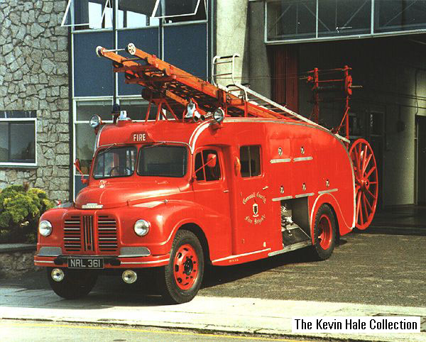 NRL 361 - 1952 Austin K4 Loadstar/Home Office PE. Picture taken by Ken Reid at Camborne fire station, Cornwall.